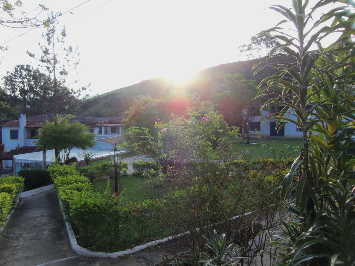 Hotel Miguel Pereira Extérieur photo
